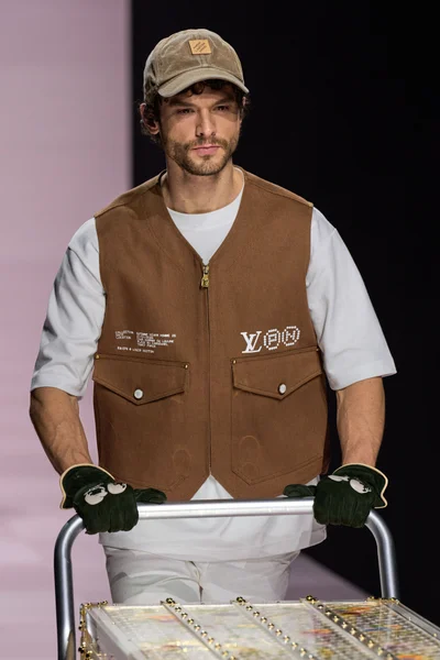 Look 41